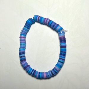 Normal sized bracelet.   Random color combination
